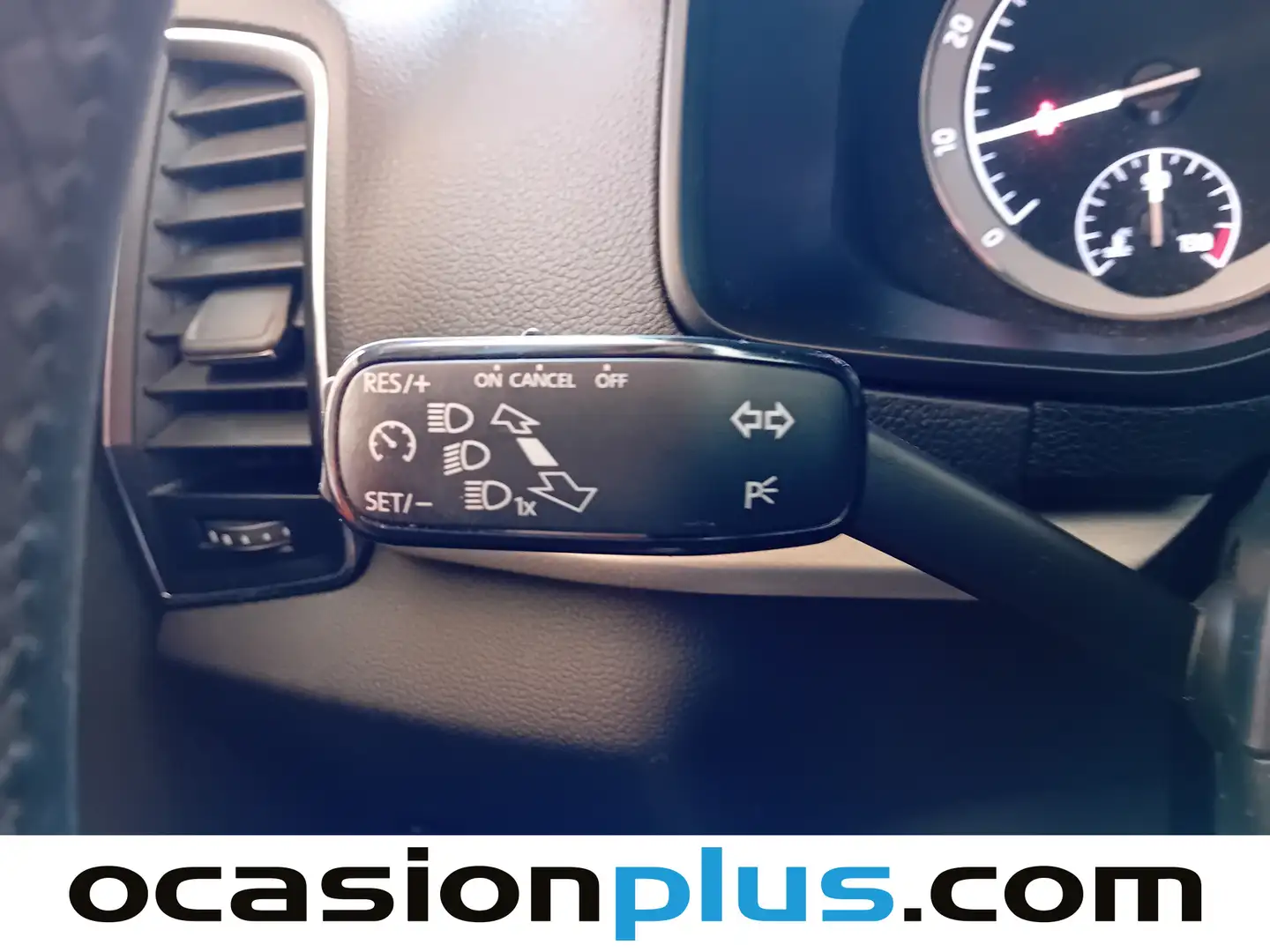 Foto Skoda Karoq Skoda Karoq 1.0 TSI Like (115 CV)