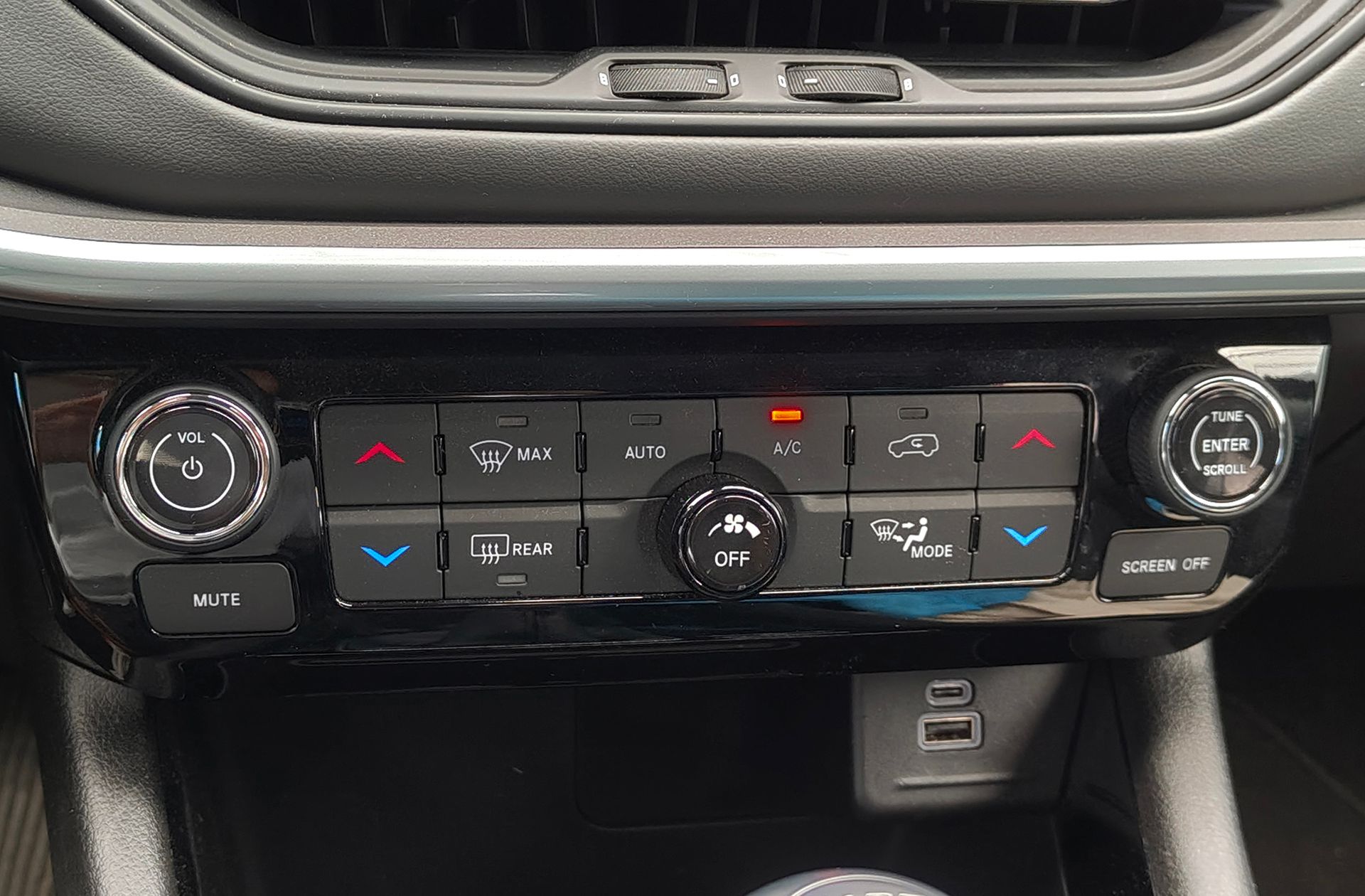 Jeep Compass 1.6 MultiJet Limited 4x2 - foto 35