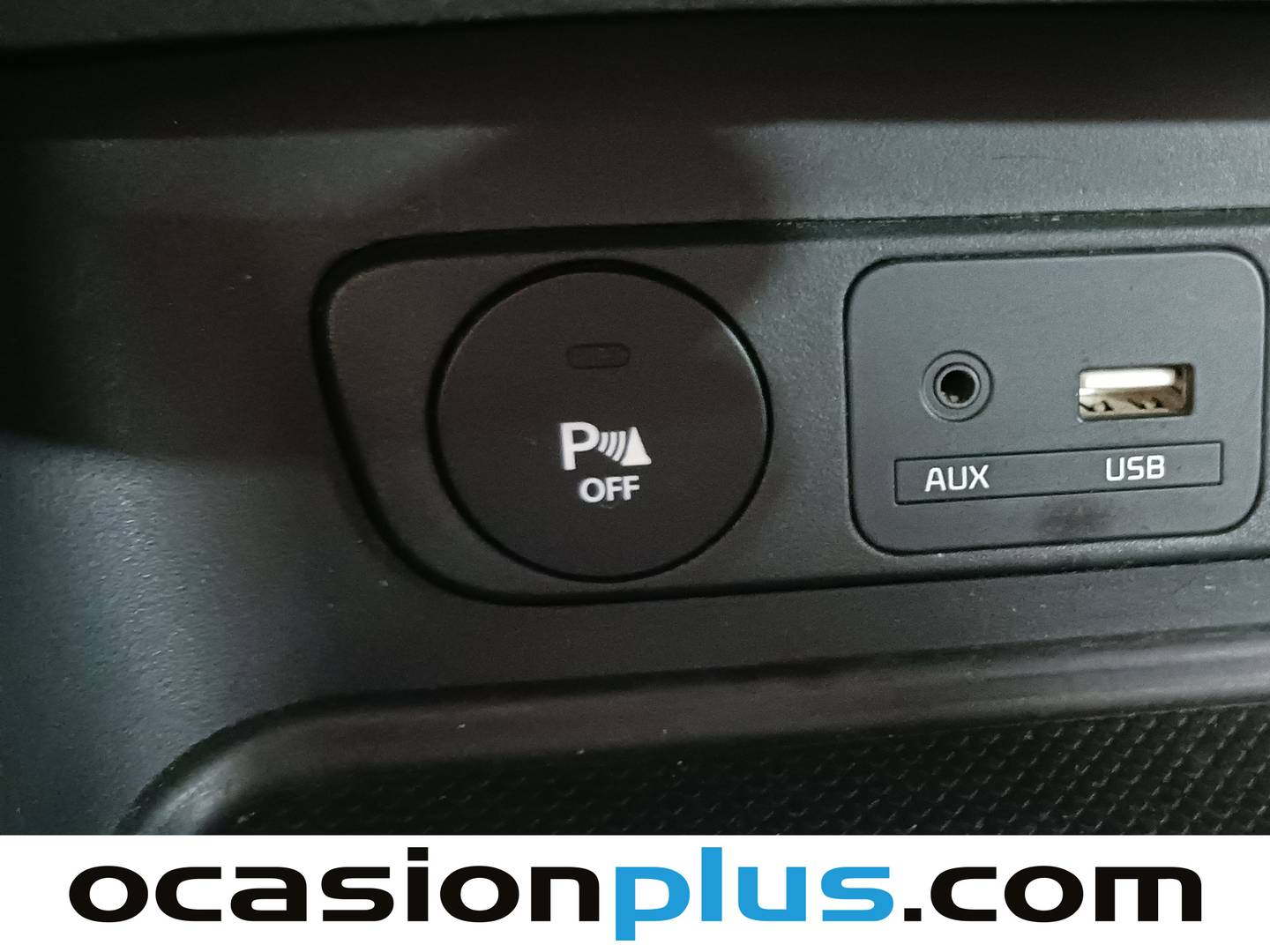 Extras y acabados del KIA Sportage KIA Sportage 1.7 CRDI VGT Drive 4x2 (115 CV)