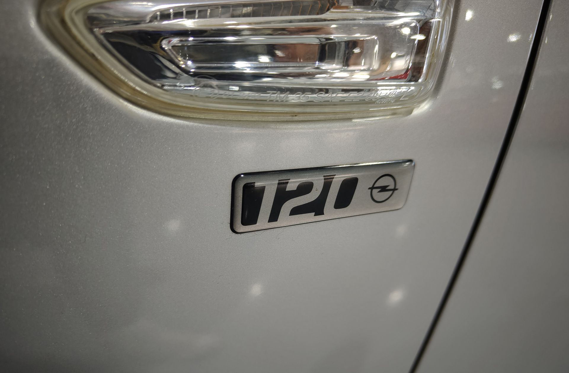 Opel Insignia GS 1.6 CDTI Turbo D 120 Aniversario - foto 5