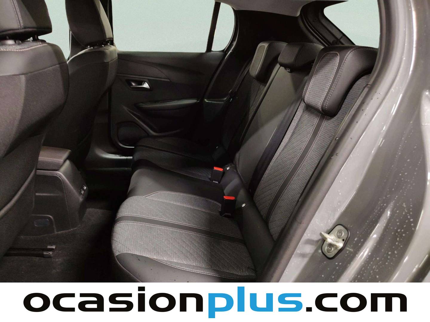 Foto asientos traseros Peugeot 208 Peugeot 208 PureTech 100 Allure (100 CV)