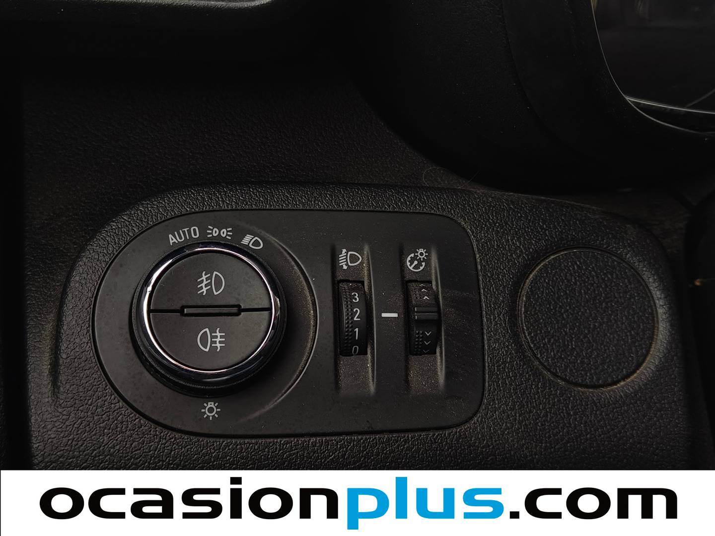 Extras y acabados del Opel Combo Life Opel Combo Life 1.2 Turbo S&S Selective L (110 CV)