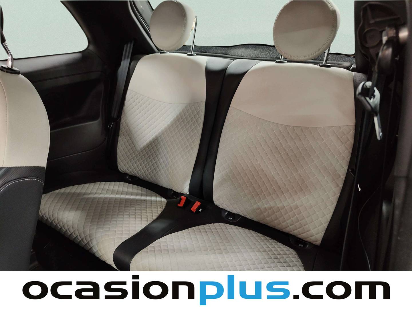 Foto asientos traseros Fiat 500 Fiat 500 1.0 Hybrid Dolcevita (70 CV)