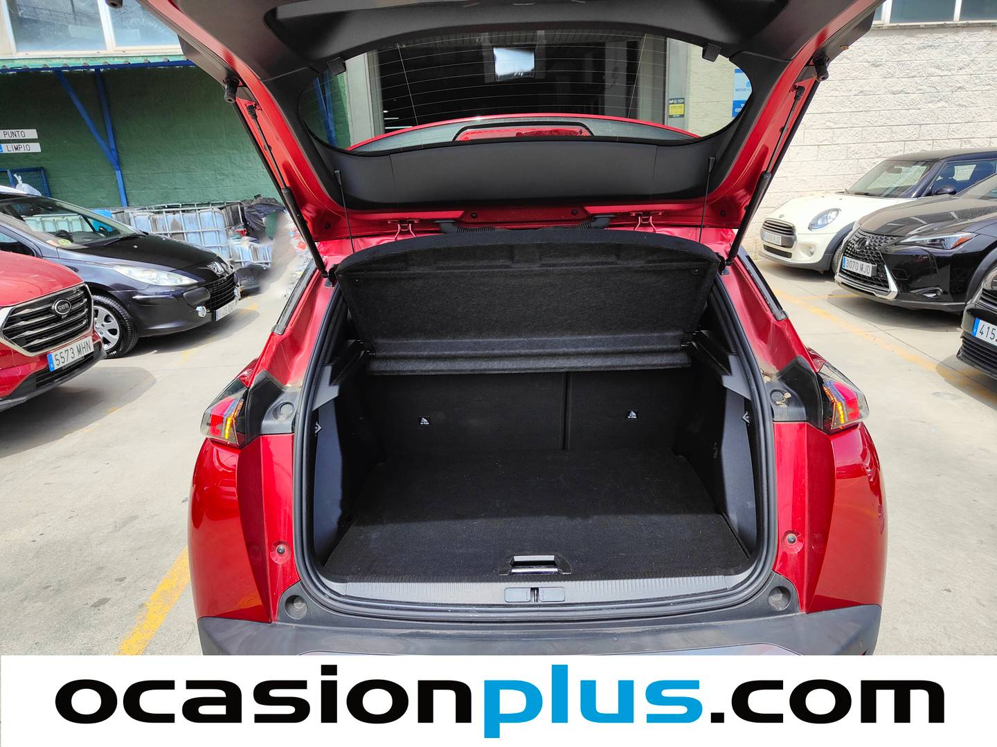 Fotos maletero Peugeot 2008 Peugeot 2008 PureTech 130 S&S Allure Pack EAT8 (130 CV)