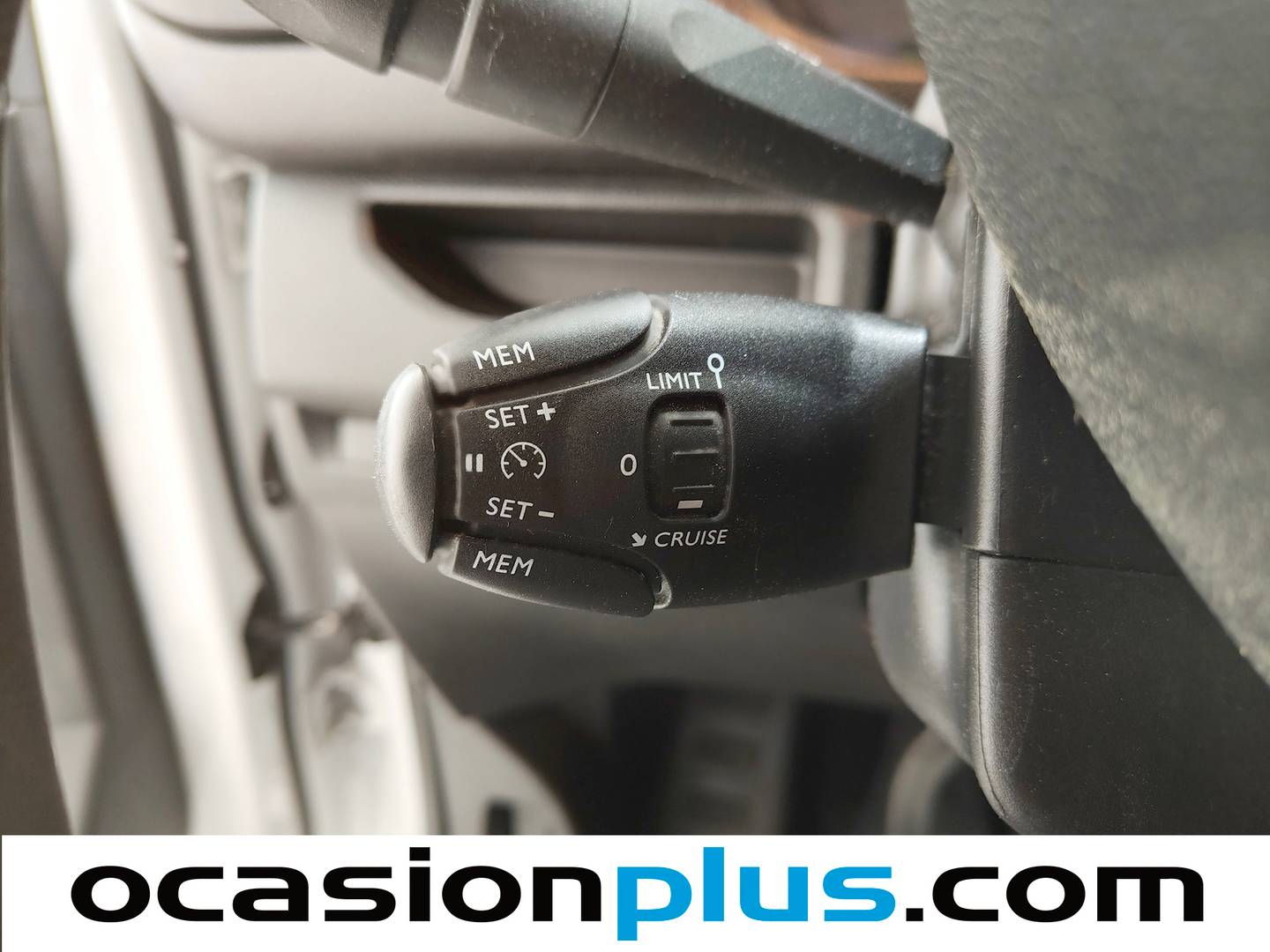 Extras del Opel Vivaro Opel Vivaro 1.5 Diesel M Standart (102 CV)