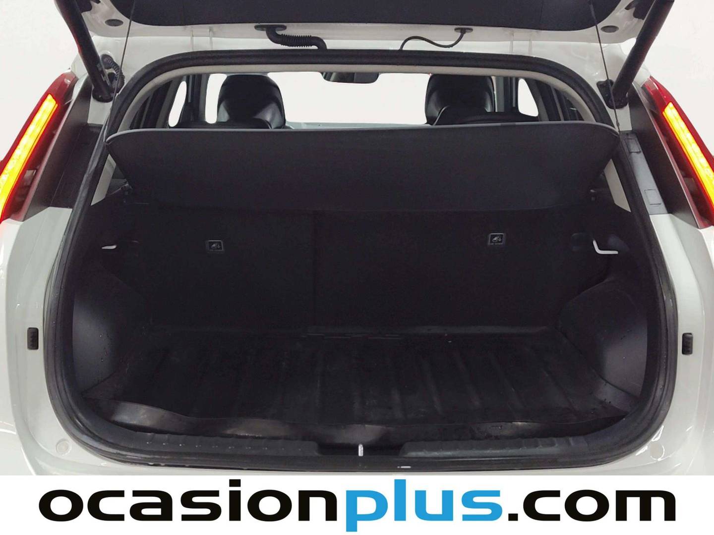 Fotos maletero KIA e-Niro KIA e-Niro Emotion (Long Range) (204 CV)