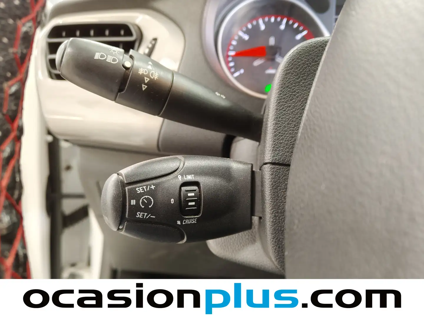 Foto Citroën C-Elysée Citroen C-Elysee BlueHDi 100 Shine (102 CV)