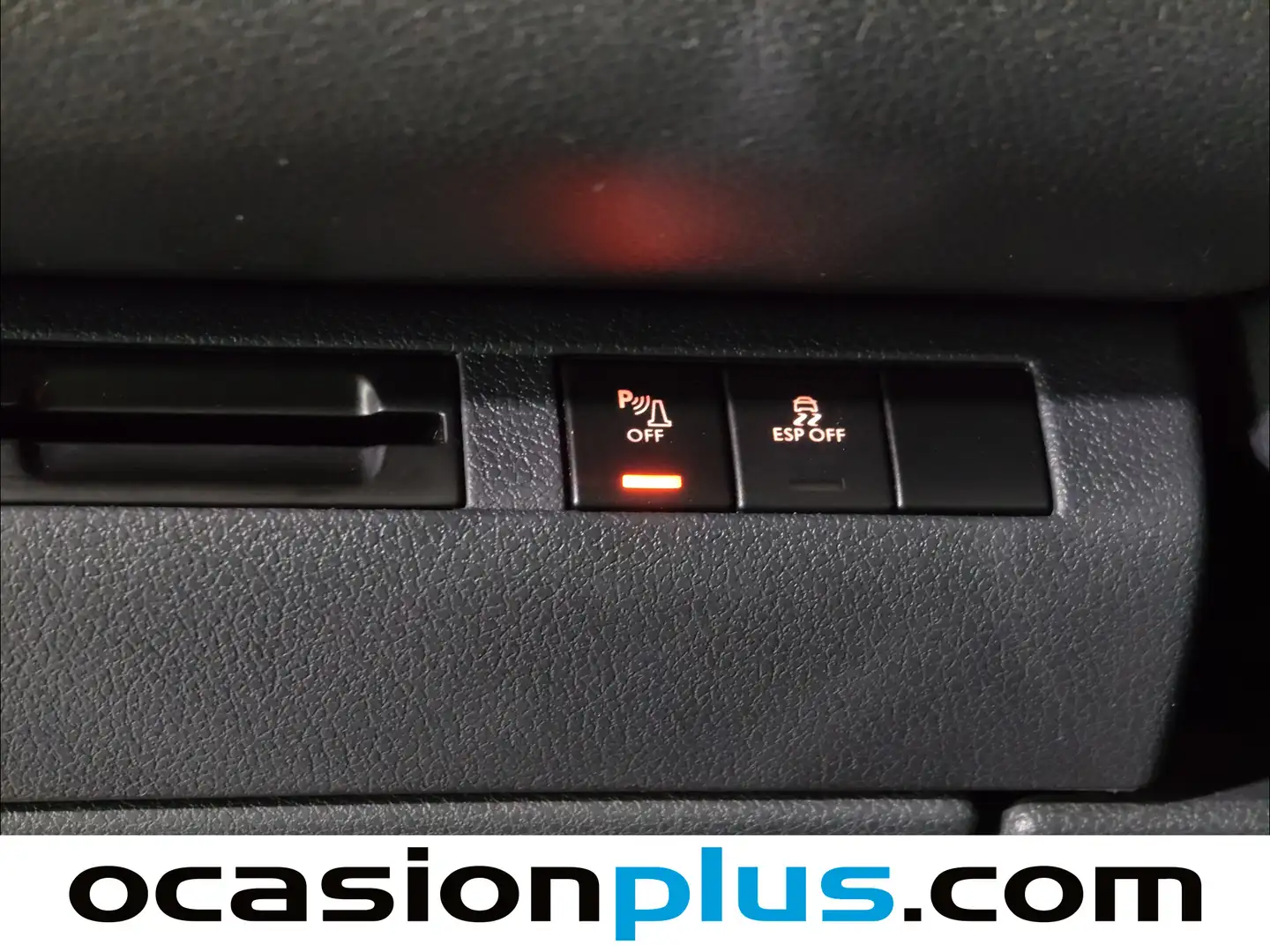 Foto Peugeot 3008 Peugeot 3008 1.6 VTI Sport Pack (120 CV)