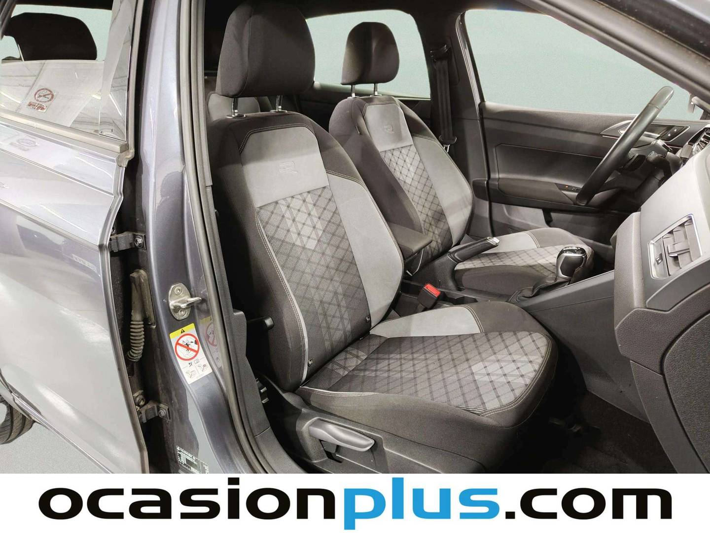 Foto Volkswagen Taigo Volkswagen Taigo R-Line 1.0 TSI (110 CV) DSG