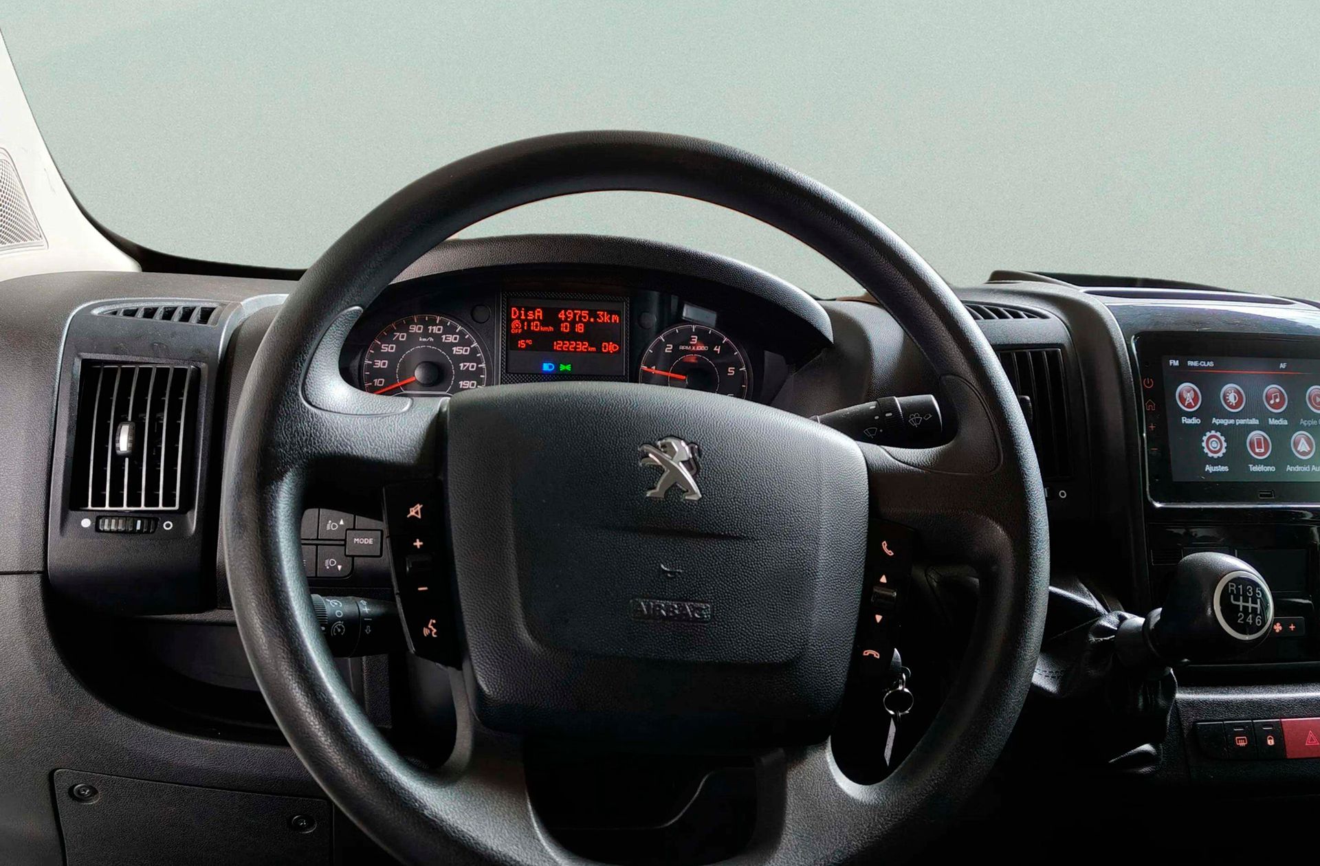 Peugeot Boxer Furgon BlueHDi 140 335 L3H2 - foto 17
