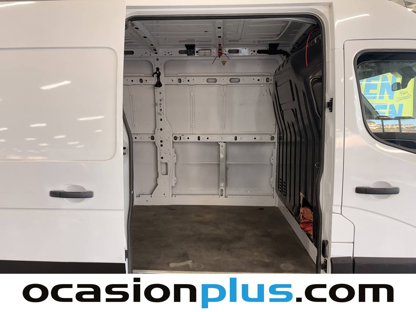 Fotos maletero Renault Master Renault Master Furgon L2H2 3500 Blue dCi (135 CV)
