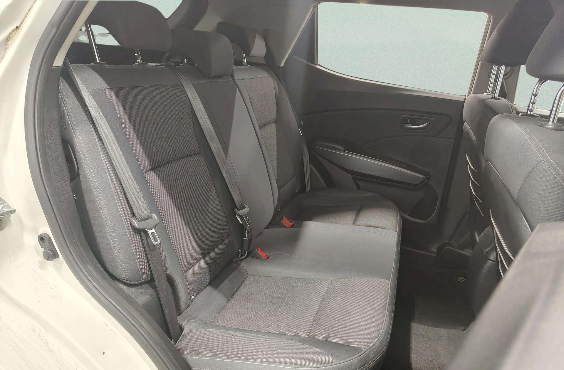 SsangYong Tivoli G12T Urban Plus - foto 16