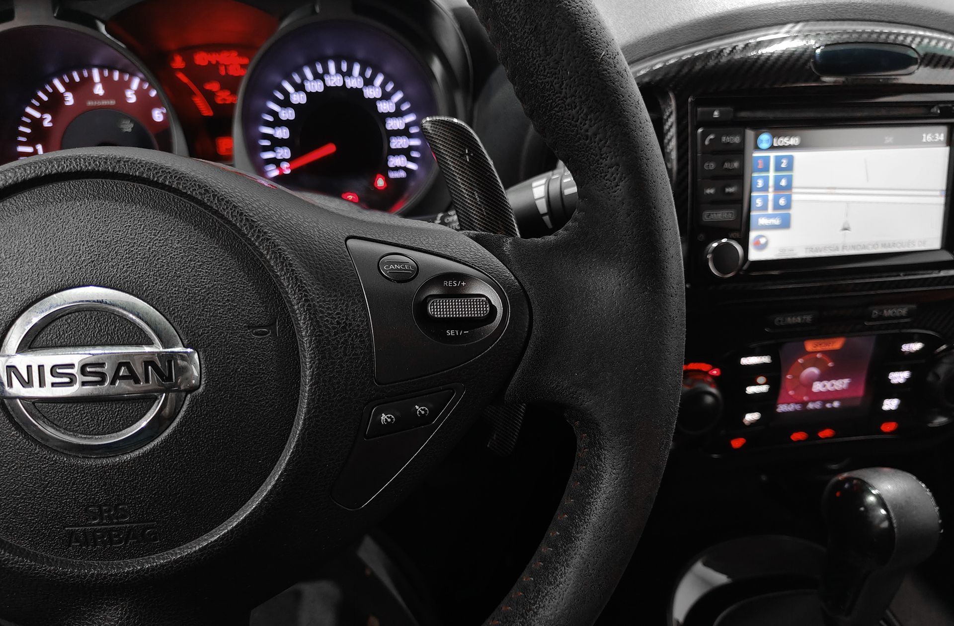 Nissan Juke 1.6 DIG-T Nismo RS 4x4 XTronic - foto 30