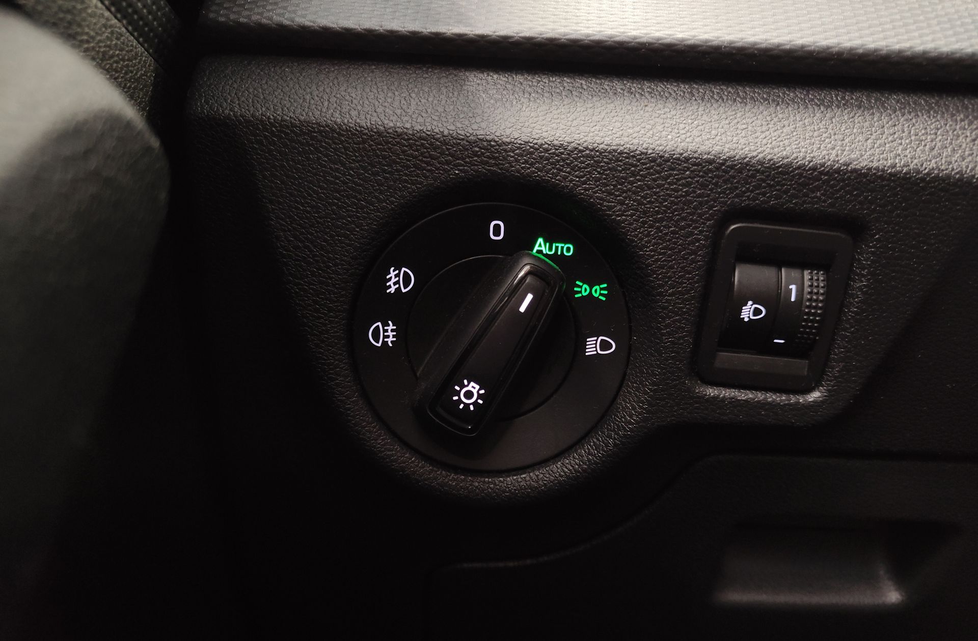Škoda Scala 1.0 TSI Ambition - foto 28