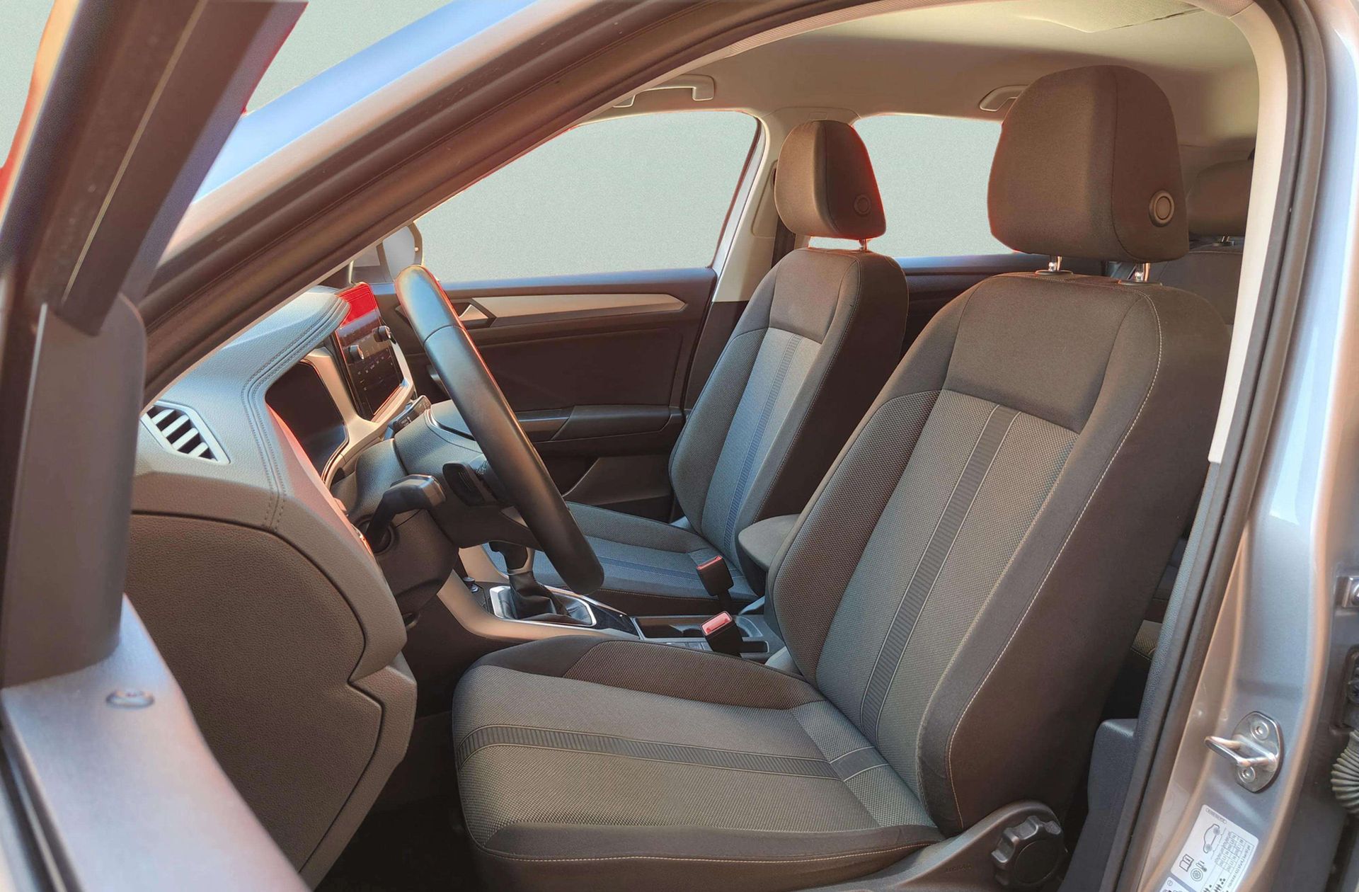 Volkswagen T-Roc Life 1.5 TSI DSG - foto 10