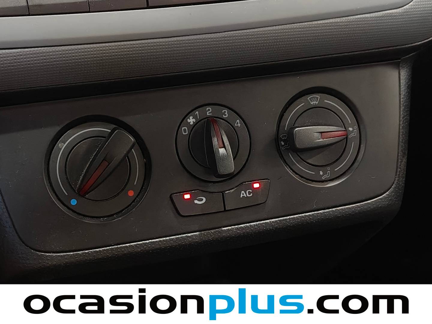 Extras y acabados del Seat Ibiza Seat Ibiza 1.2 TDI Reference (75 CV)