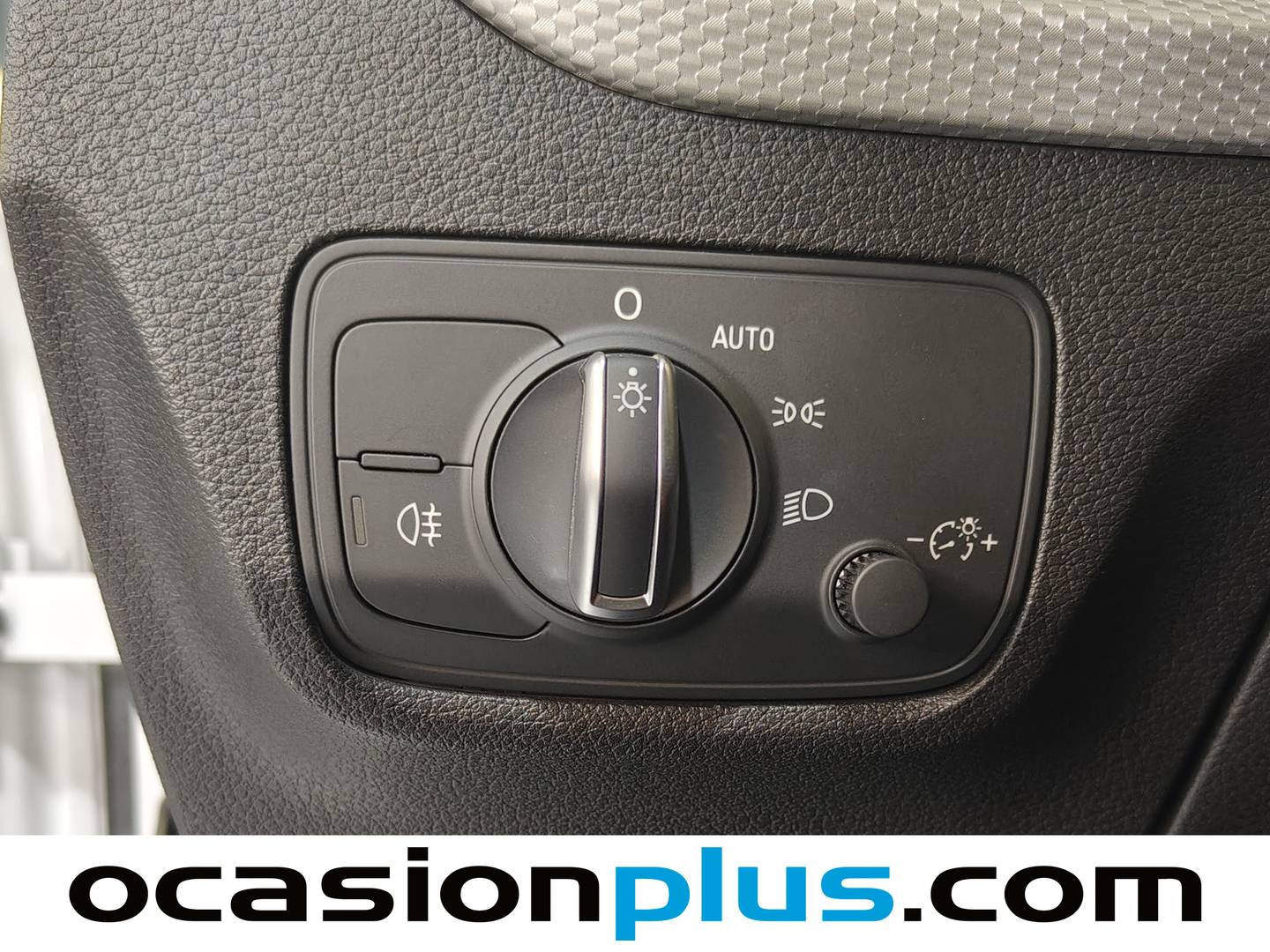 Acabados Audi Q2 Audi Q2 S line 35 TFSI (150 CV) S tronic