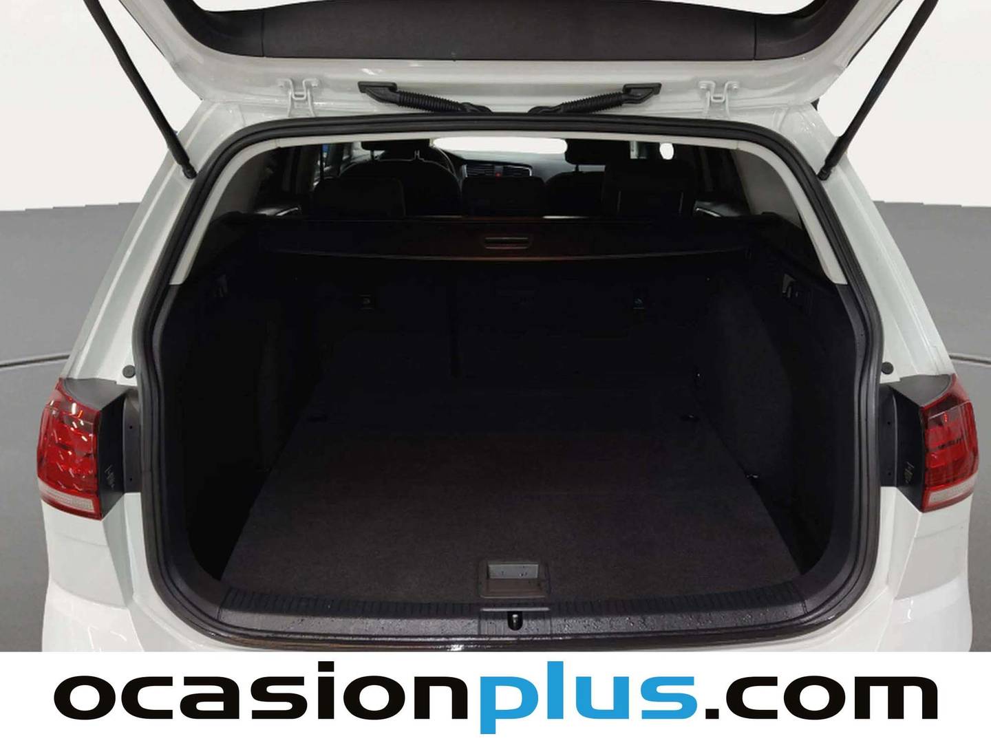 Fotos maletero Volkswagen Golf Volkswagen Golf Variant Last Edition 1.6 TDI (115 CV)