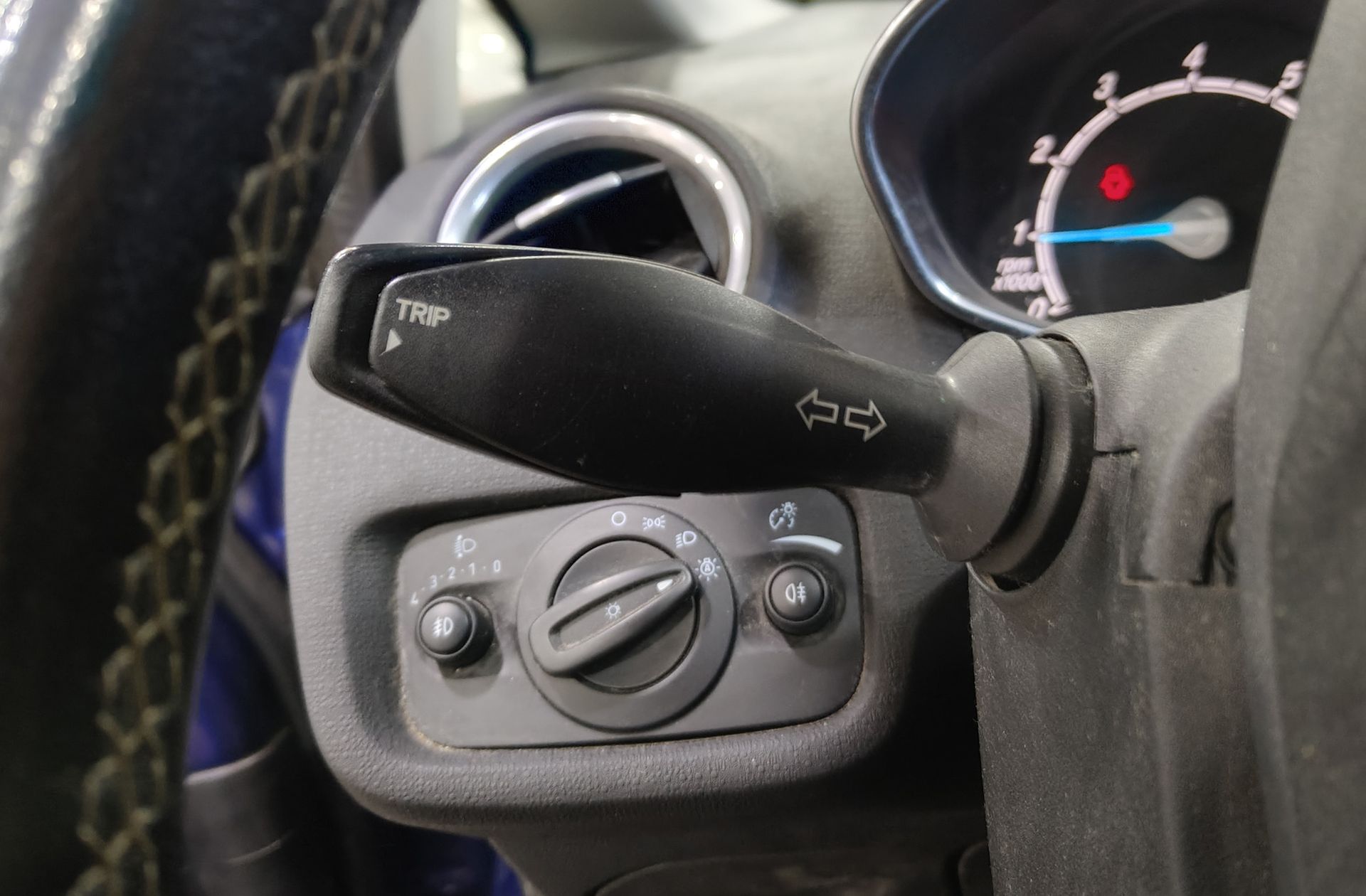 Ford Fiesta 1.0 EcoBoost Titanium - foto 21