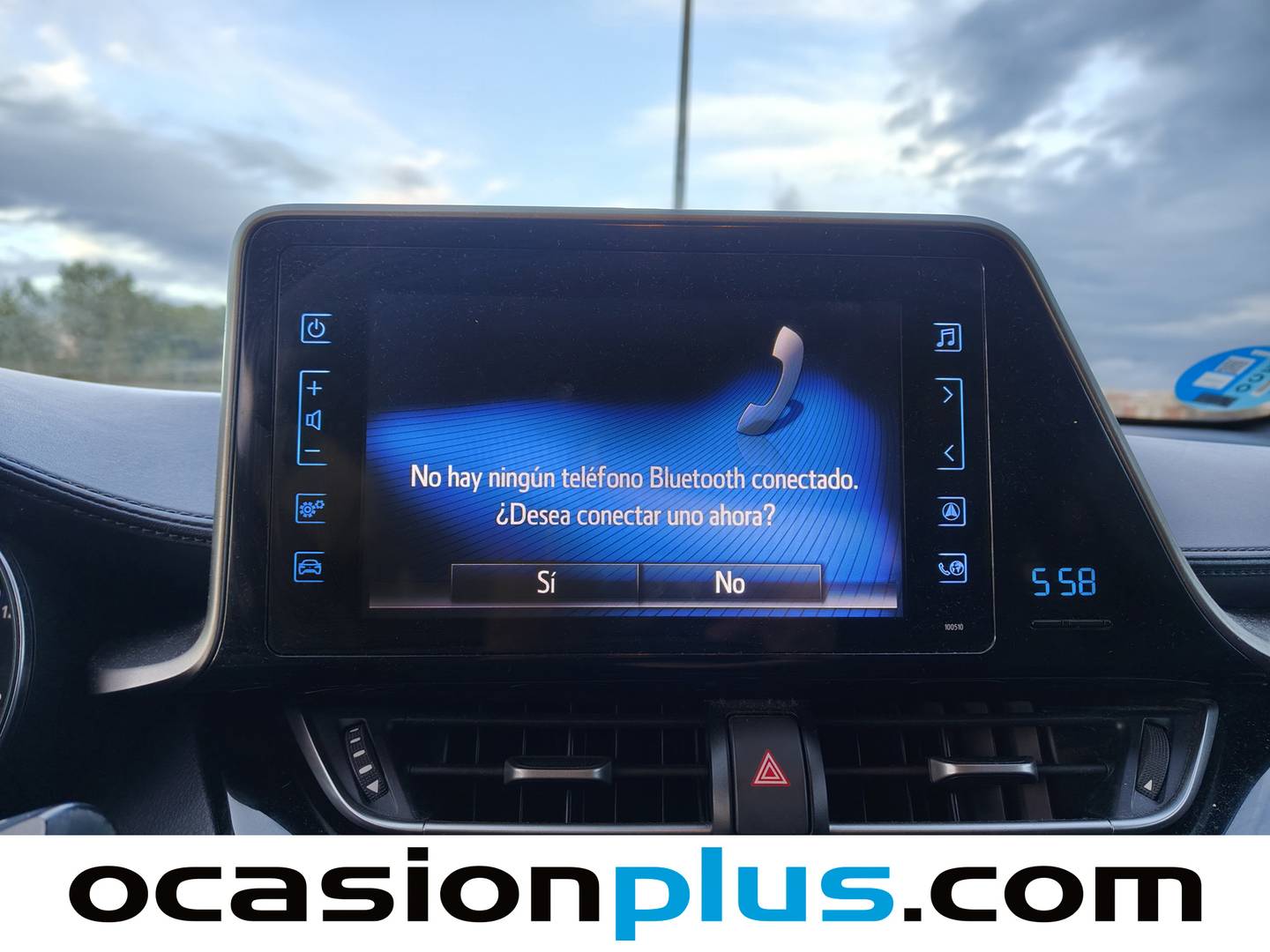 Foto Toyota C-HR Toyota C-HR 1.8 125H Style Plus  (122 CV)