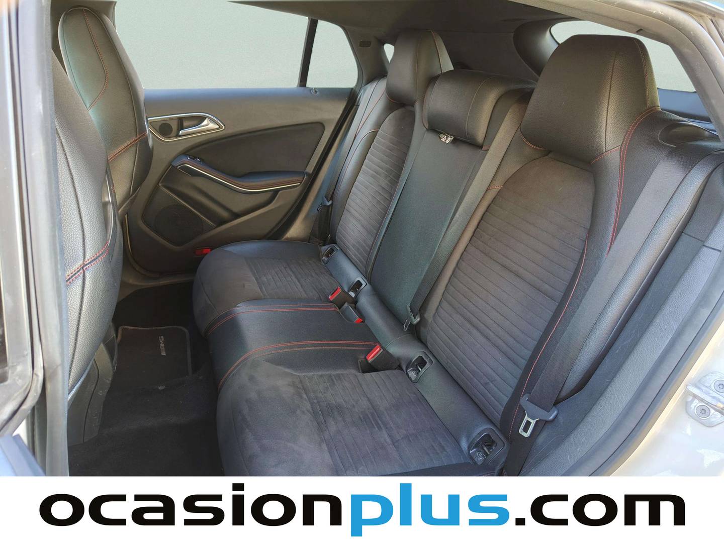 Foto Mercedes CLA Mercedes-Benz CLA Shooting Brake 200 d AMG Line (136 CV)