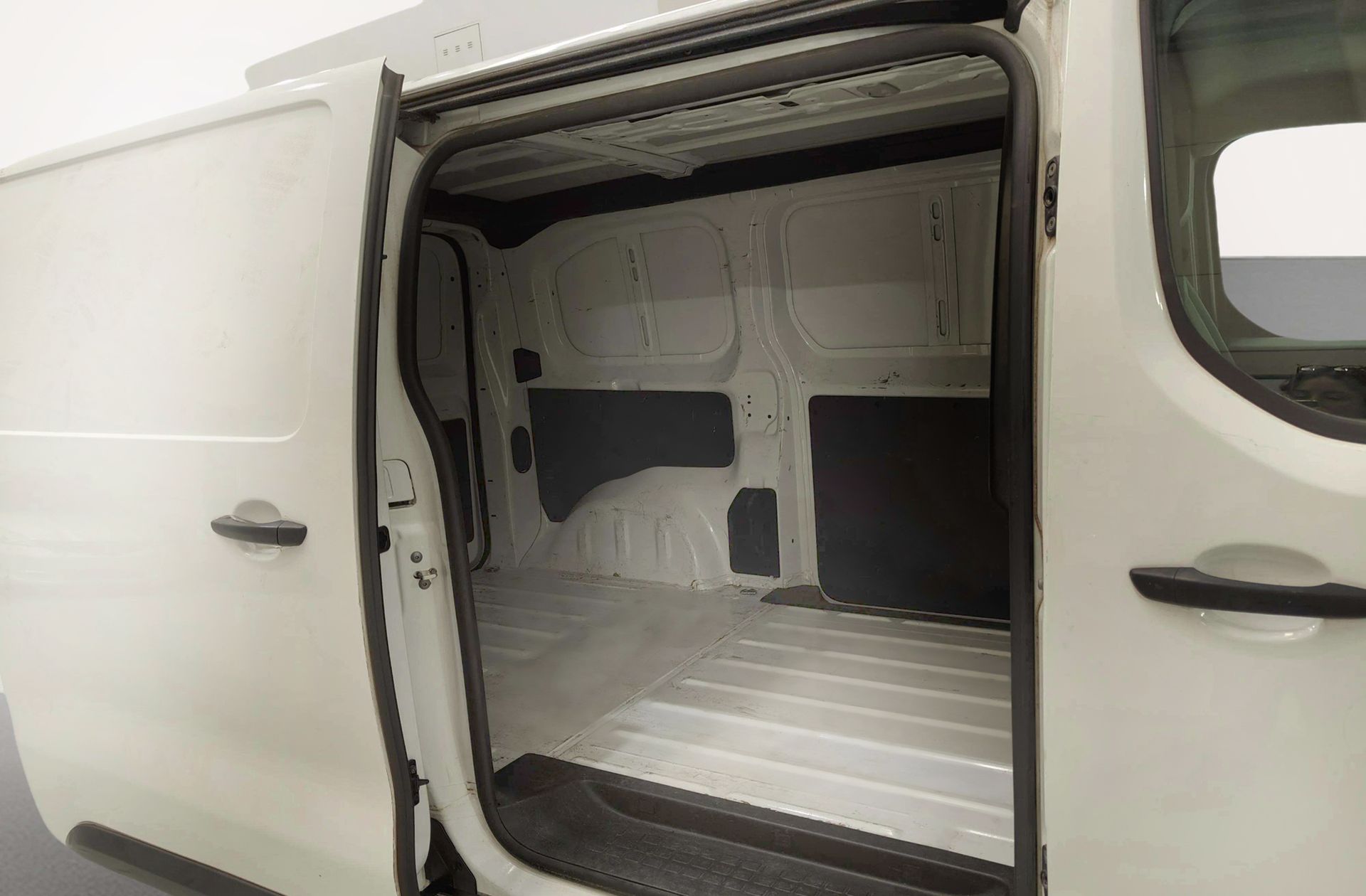 Peugeot Expert Furgon BlueHDi 100 Premium Standard - foto 14