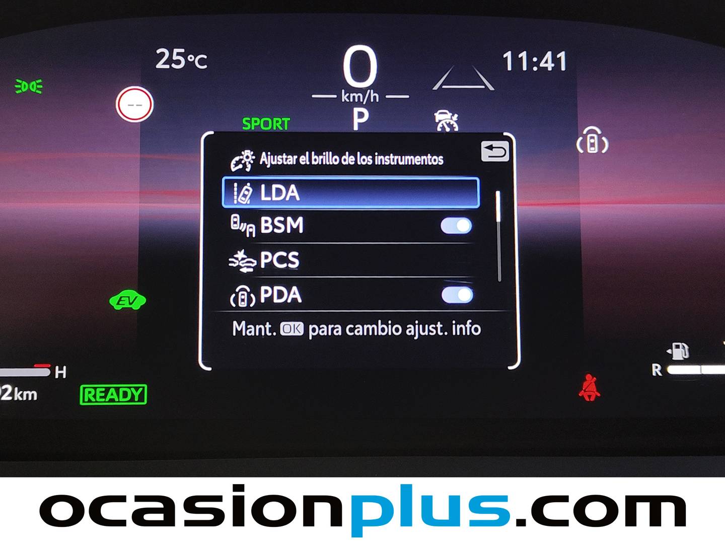 Acabados Toyota C-HR Toyota C-HR 140H Advance (140 CV)