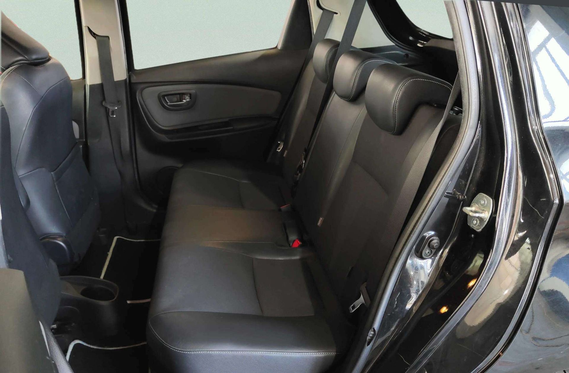 Toyota Yaris 1.5 Hybrid Advance - foto 13