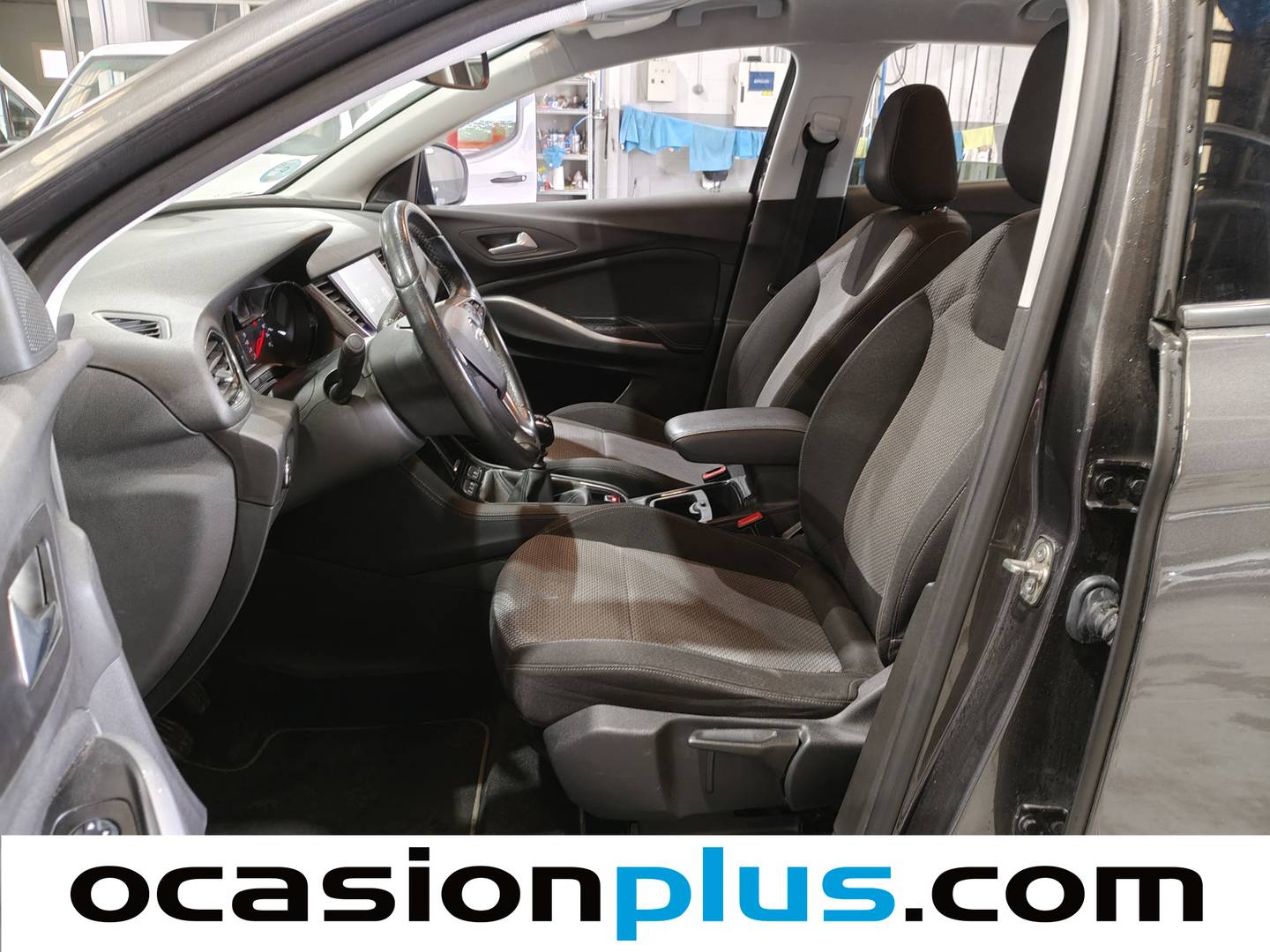 Foto asientos delanteros Opel Grandland X Opel Grandland X 1.2 Turbo Selective (130 CV)