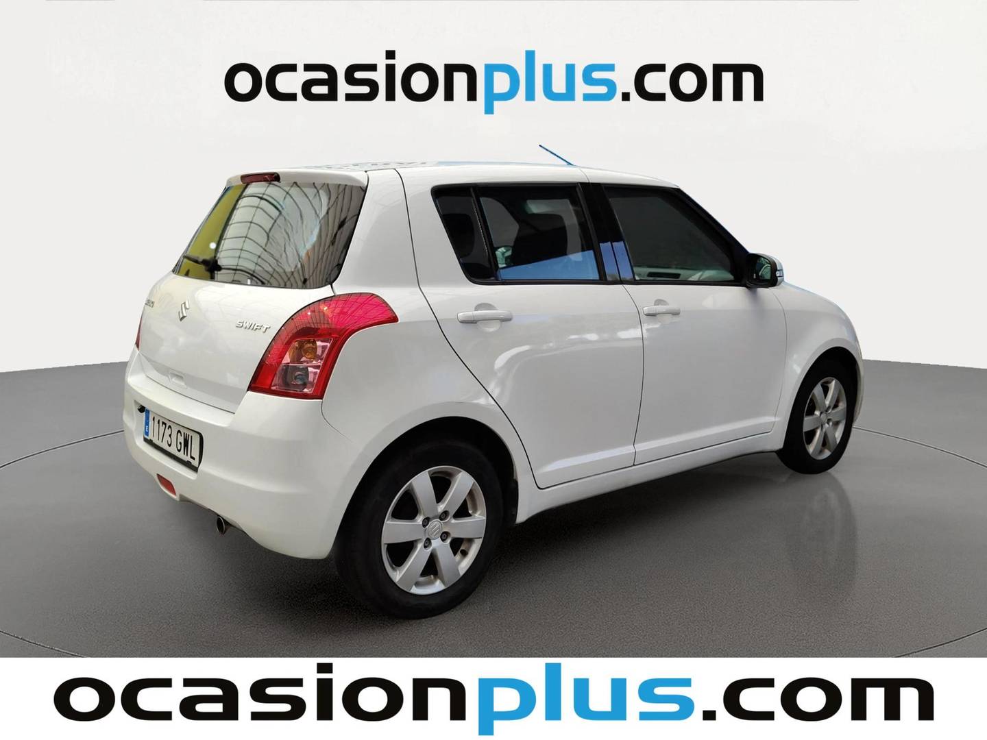 Foto trasera Suzuki Swift Suzuki Swift 1.3 GL (92 CV) derecha