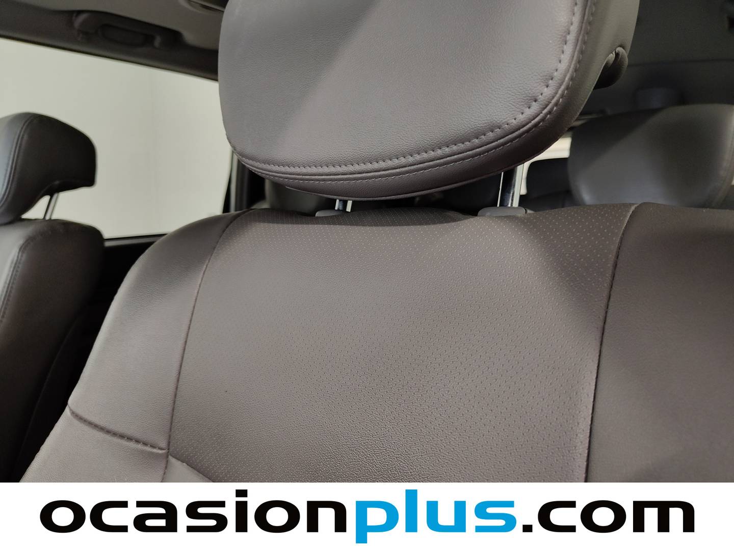 Equipamiento del SsangYong Rodius SsangYong Rodius 2.0 e-Xdi Limited 114 kW (155 CV)
