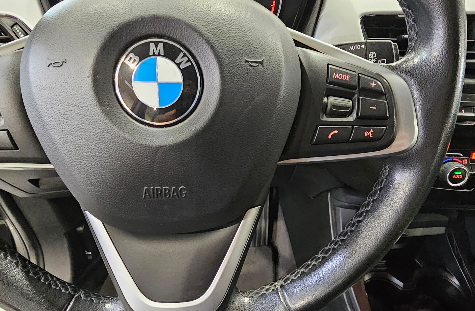 BMW X1 sDrive18d Business - foto 29