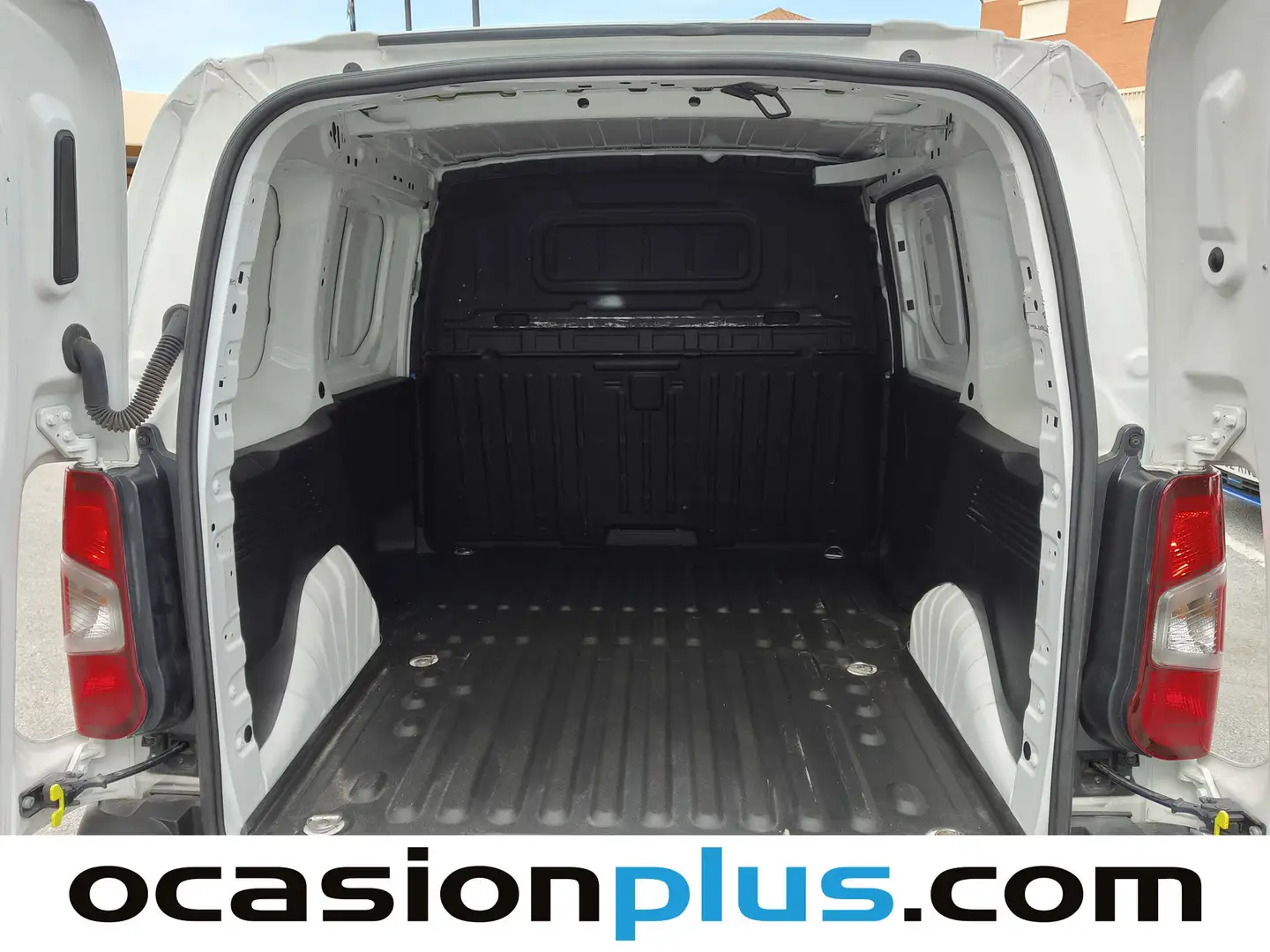 Foto Peugeot Partner Peugeot Partner BlueHDi 100 S&S Pro Standard 600kg (98 CV)