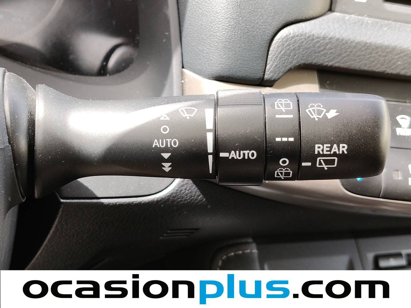 Acabados Lexus CT Lexus CT 200h Fuji (136 CV)