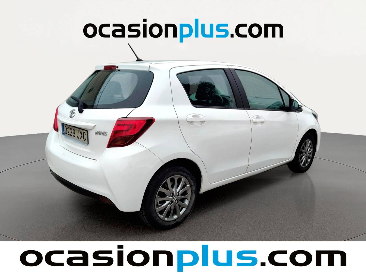 Foto trasera Toyota Yaris Toyota Yaris 1.3 Feel (99 CV) derecha