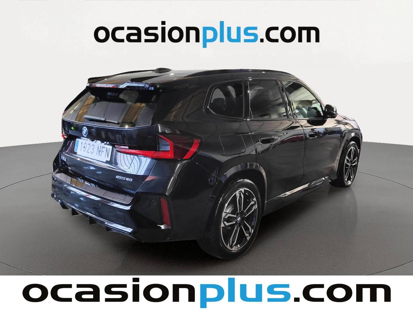 Foto trasera BMW iX1 BMW iX1 eDrive20 (204 CV) derecha