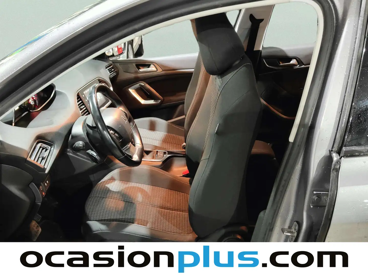 Foto Peugeot 308 Peugeot 308 BlueHDi 120 Style EAT6 (120 CV)