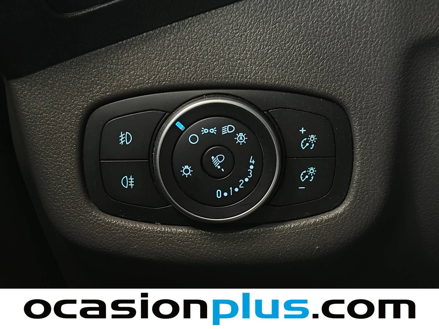 Extras del Ford Transit Connect Ford Transit Connect 1.5 TDCI S&S Trend 230 L2 (120 CV) 7 Plazas