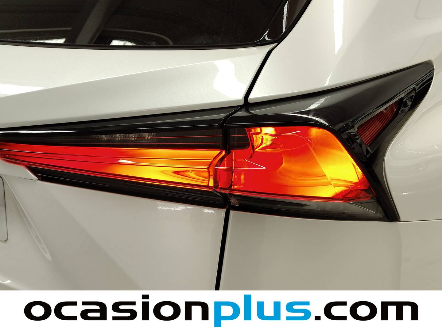 Lexus NX Lexus NX 300h Premium 2WD (197 CV) al mejor precio
