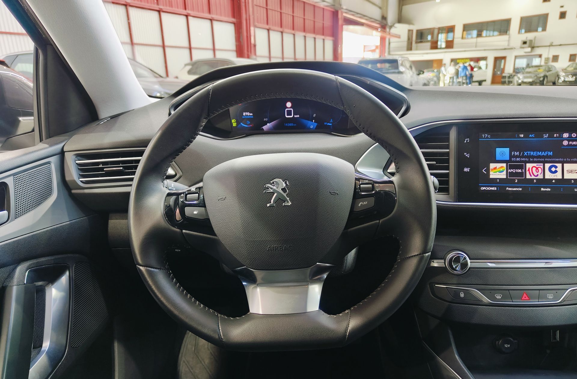 Peugeot 308 SW BlueHDi 130 Allure Pack - foto 23