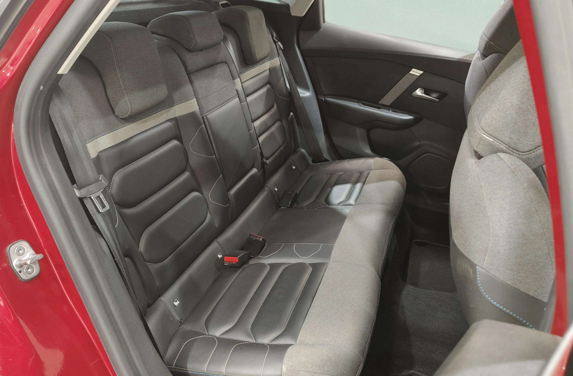 Citroën C4 PureTech 130 Shine - foto 19