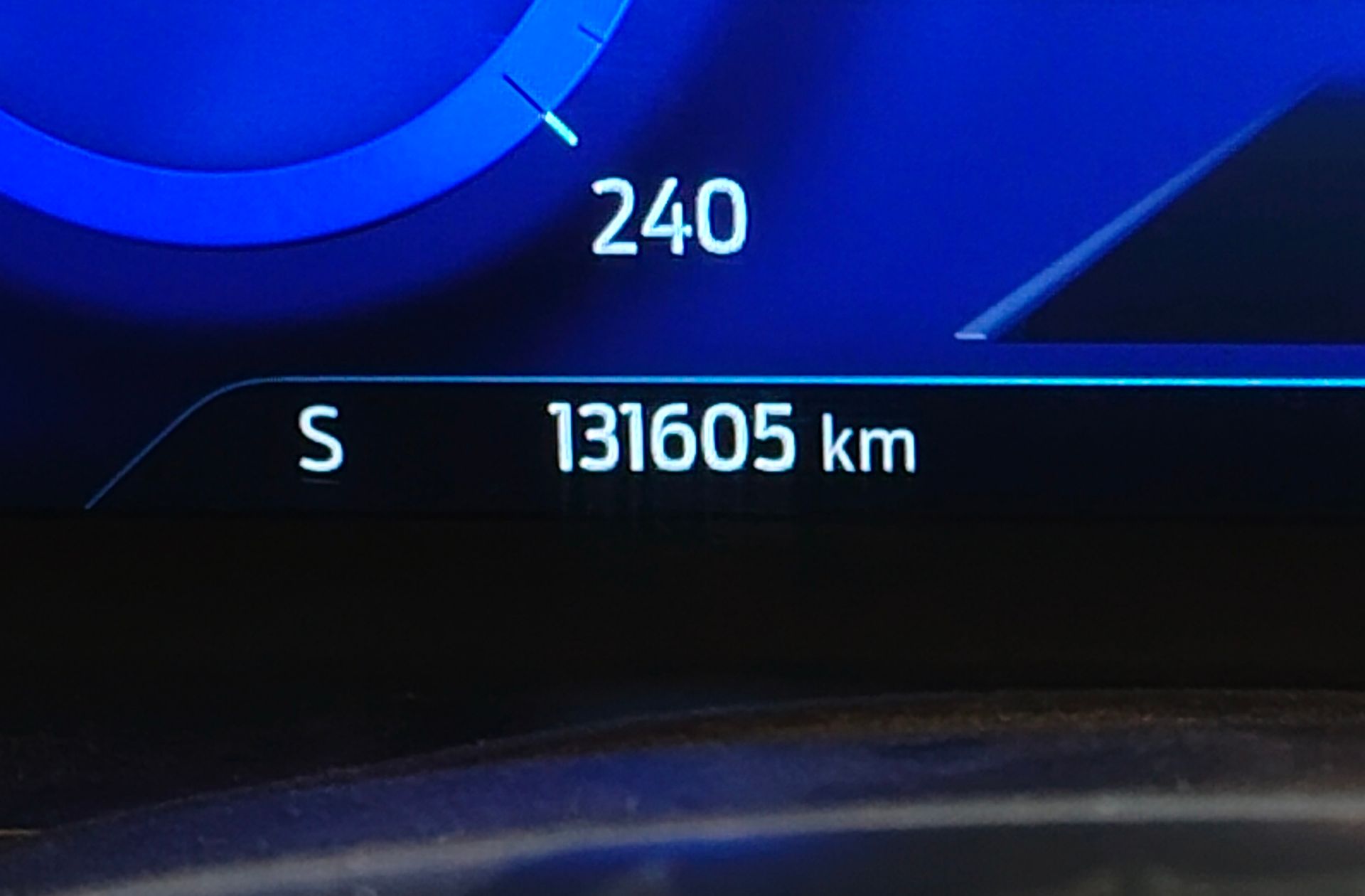 Ford Kuga 1.5 EcoBlue ST-Line - foto 12