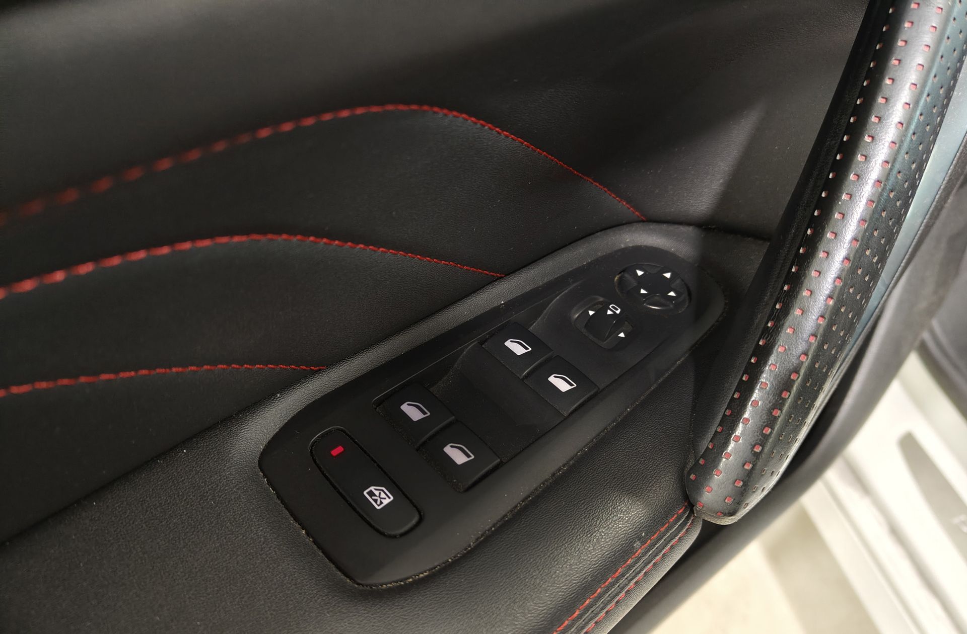 Peugeot 308 BlueHDi 150 GT Line - foto 31