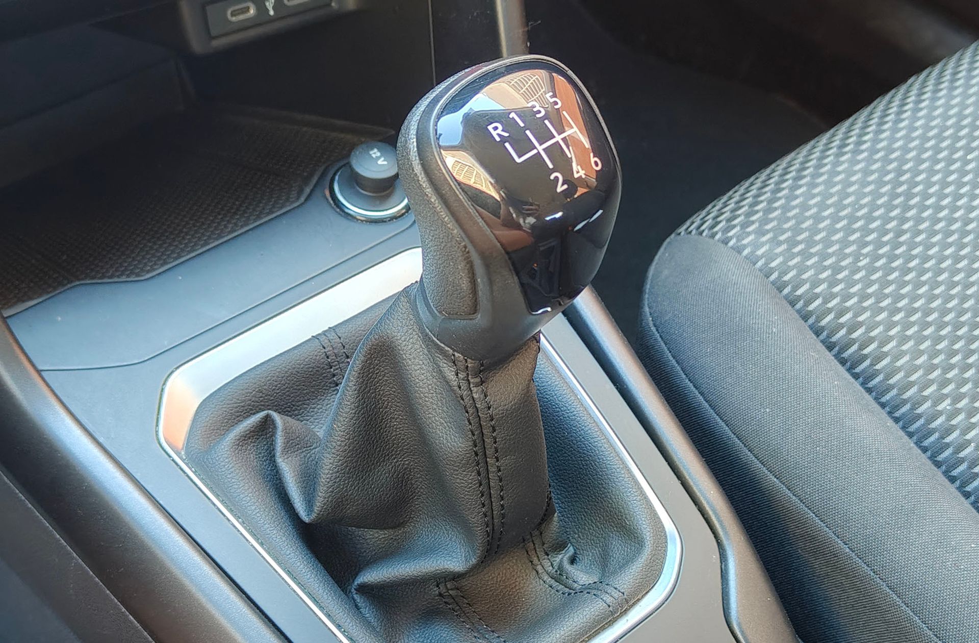 Volkswagen T-Roc 1.0 TSI - foto 5