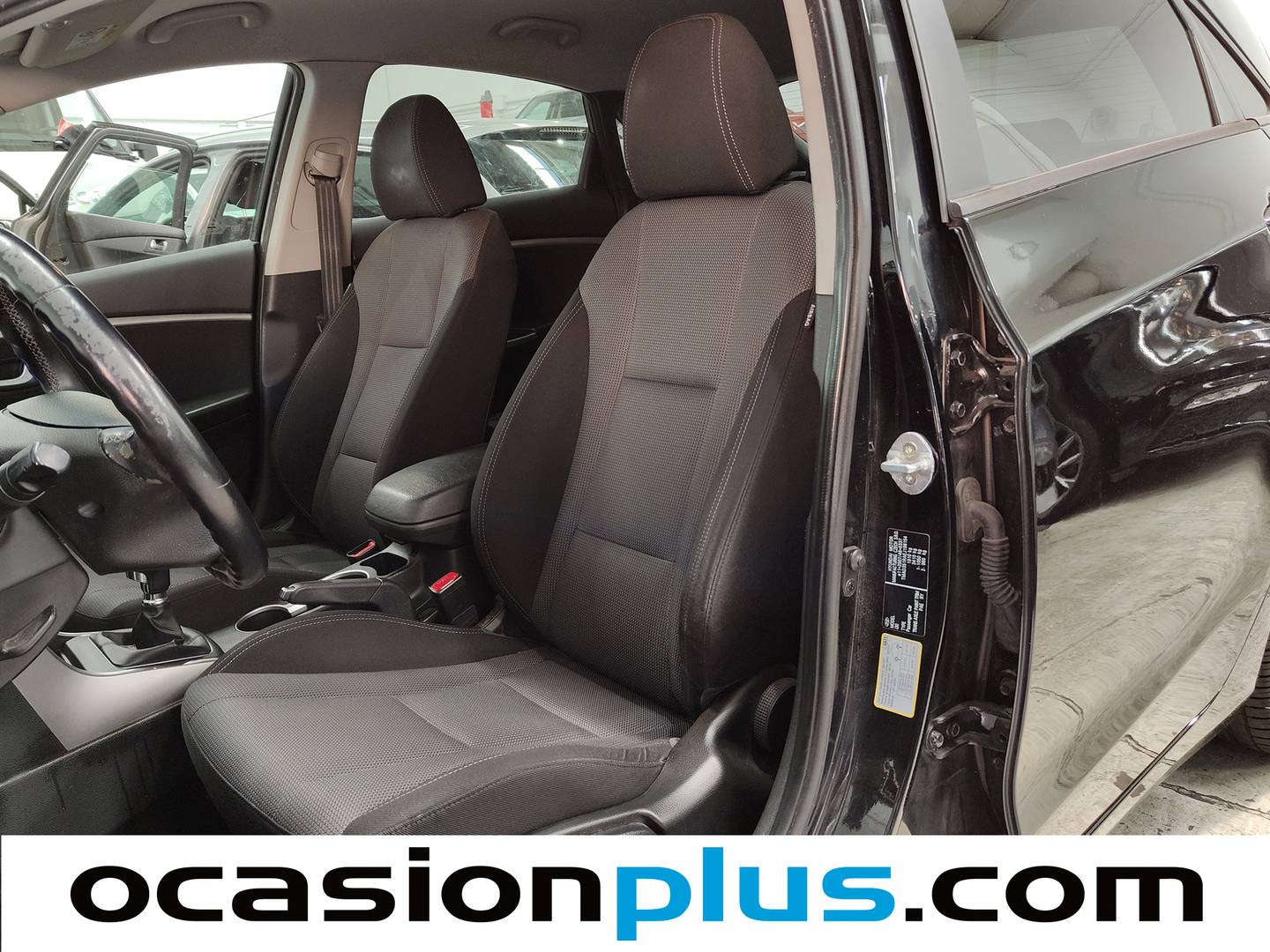 Foto asientos delanteros Hyundai i30 Hyundai i30 1.4 CRDI Go! (90 CV)