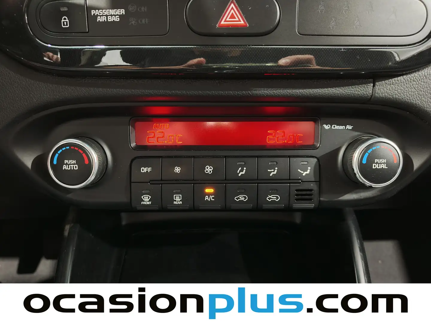 Foto KIA Carens Kia Carens 1.7 CRDi VGT UEFA Euro2016 Eco-Dynamic (115 CV) 7 Plazas