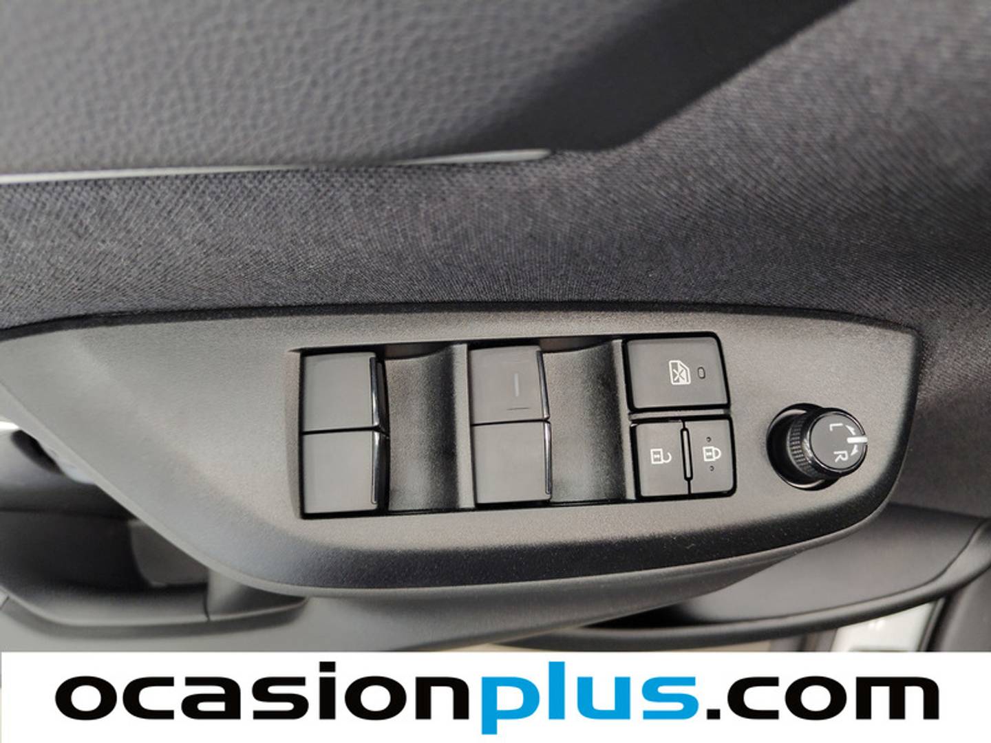 Foto Toyota Yaris Cross Toyota Yaris Cross 120H Business Plus (116 CV)