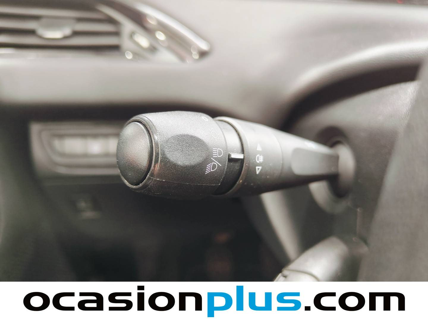 Peugeot 208 Peugeot 208 1.0L PureTech Access (68 CV) manual