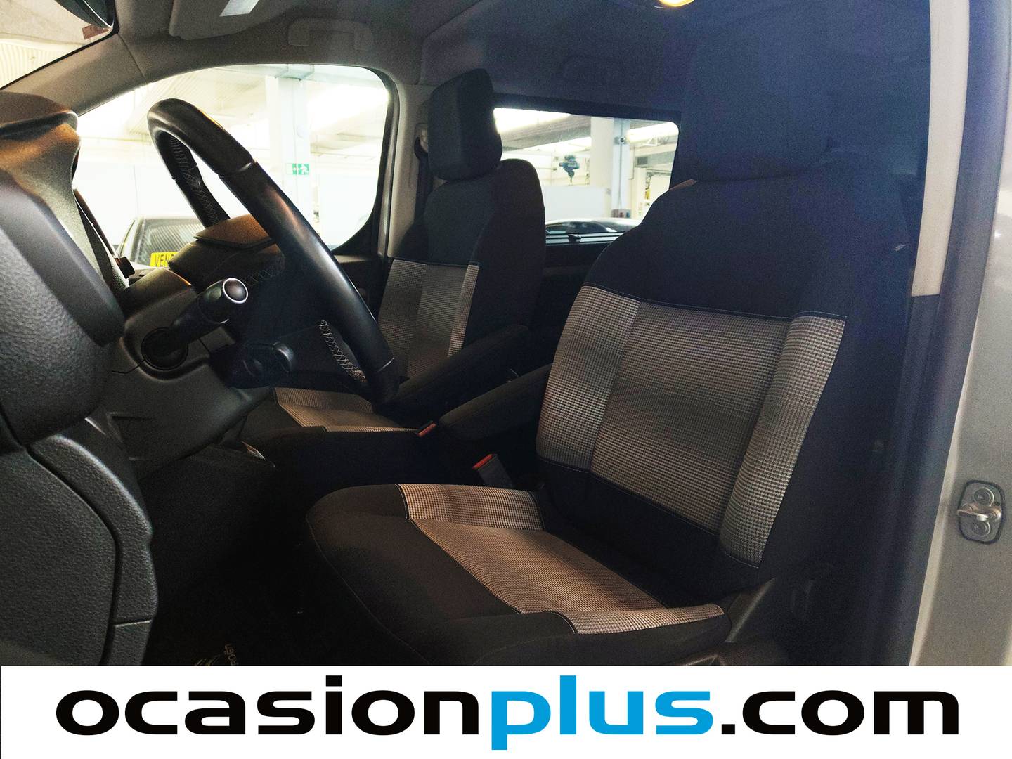 Foto asientos delanteros Citroën Spacetourer Citroën Spacetourer BlueHDi 140 Talla M Feel (145 CV)