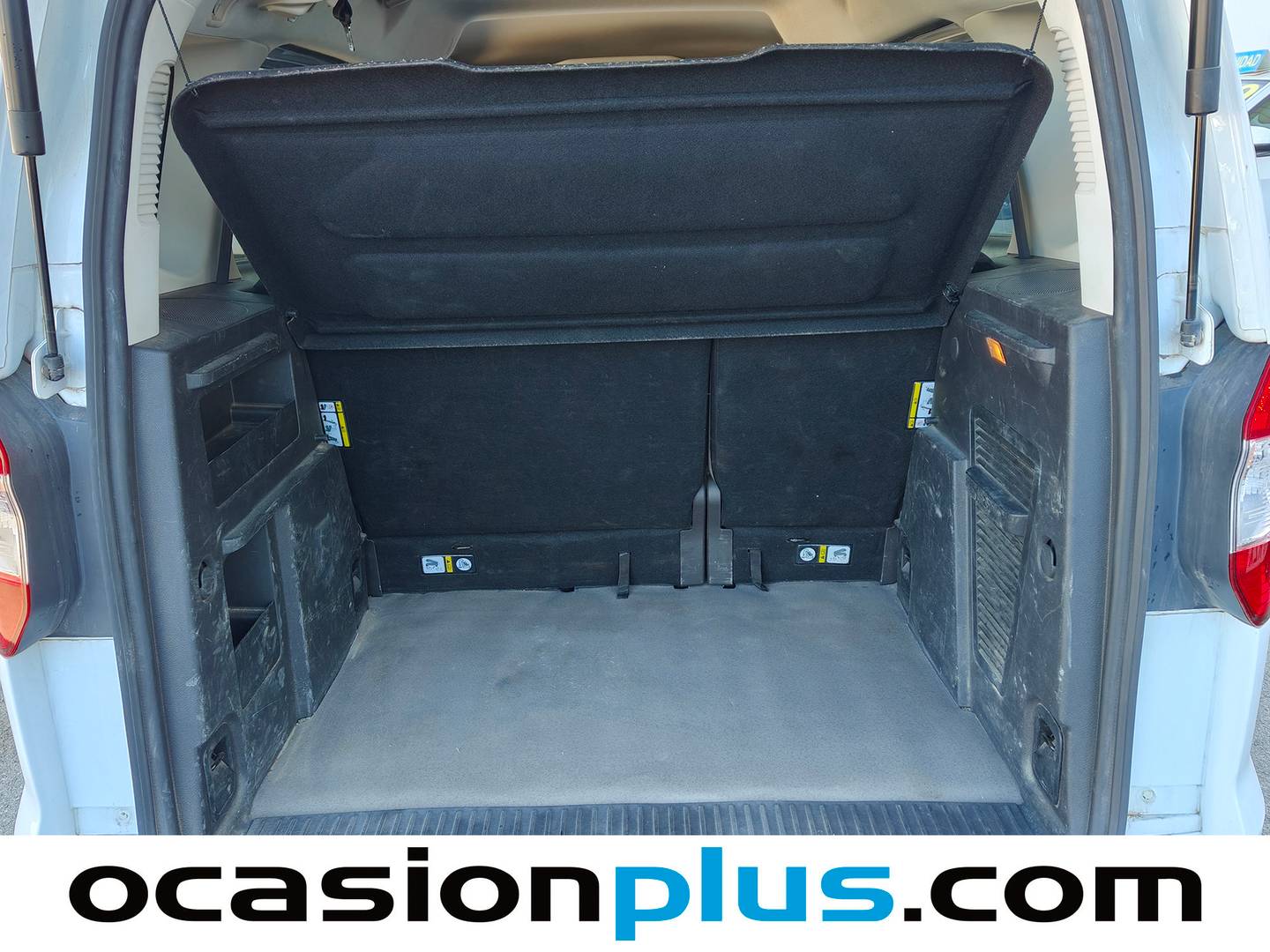 Fotos maletero Ford Tourneo Courier Ford Tourneo Courier 1.0 EcoBoost Titanium (100 CV)